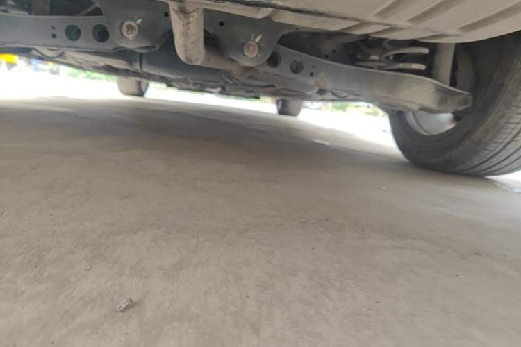 Used Roewe i6 2017 20T Automatic Internet Smart Edition Chassis Rear