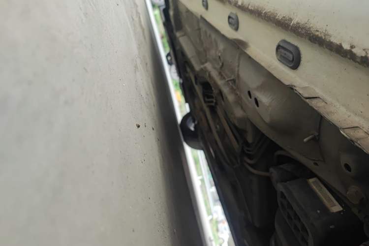 Used Roewe i6 2017 20T Automatic Internet Smart Edition Chassis Rear Left