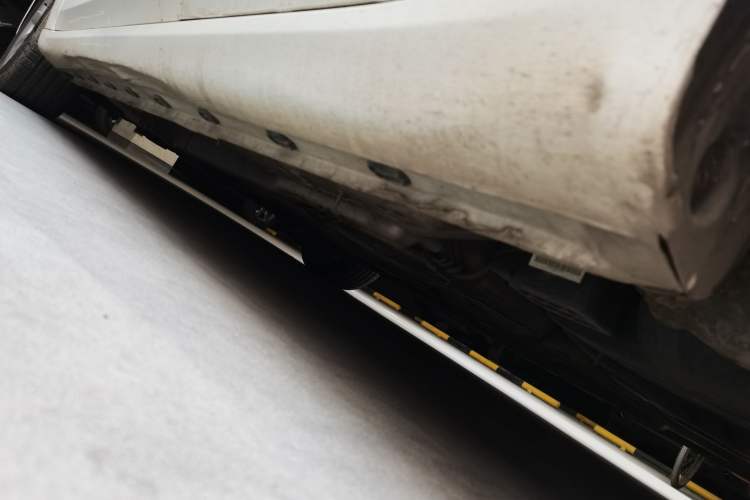 Used Roewe i6 2017 20T Automatic Flagship Edition Chassis Rear Left
