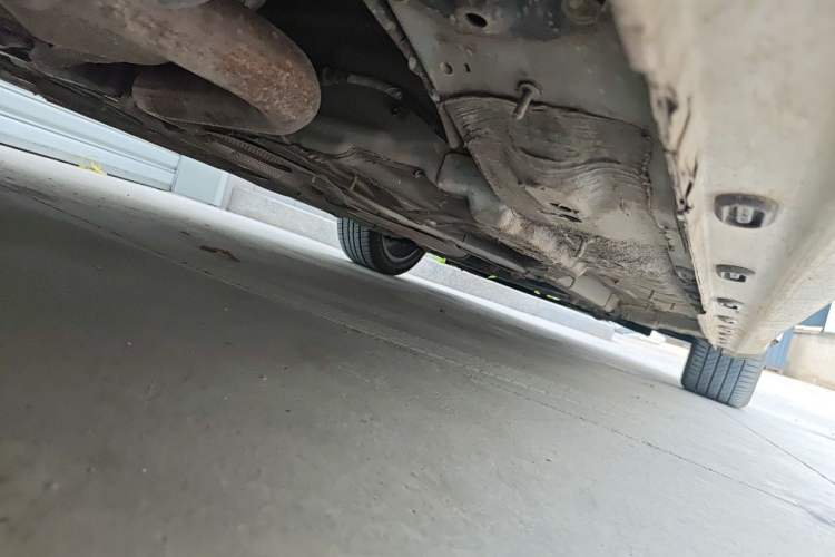 Used Roewe i6 2017 20T Automatic Internet ZhiZun Edition Chassis Rear Right