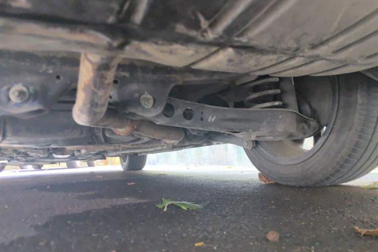 Used Roewe i6 2017 20T Automatic Internet ZhiZun Edition Chassis Rear