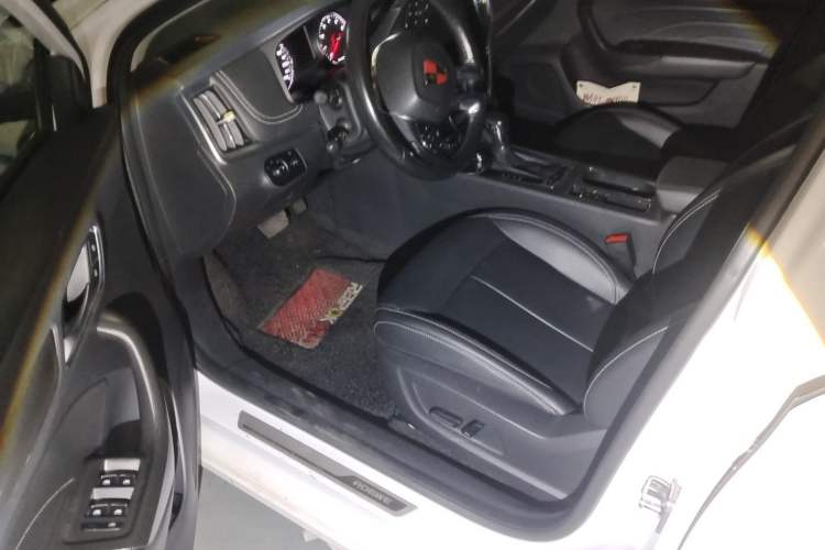 Used Roewe i6 2017 20T Automatic Flagship Edition Driver Seat
