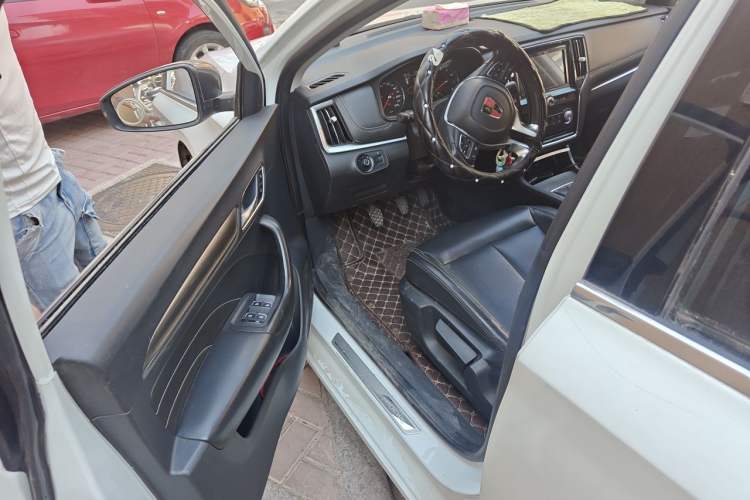 Used Roewe i6 2017 20T Manual Luxury Edition Driver Seat
