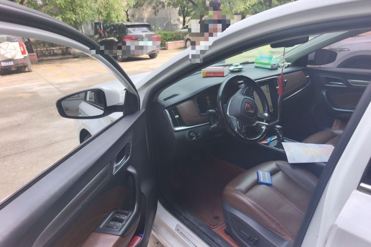 Used Roewe i6 2017 20T Automatic Internet ZhiZun Edition Driver Seat