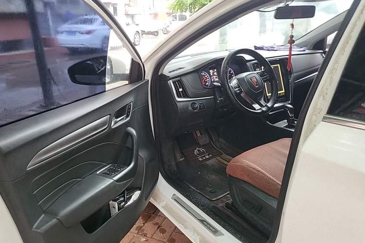 Used Roewe i6 2017 20T Automatic Internet Smart Edition Driver Seat