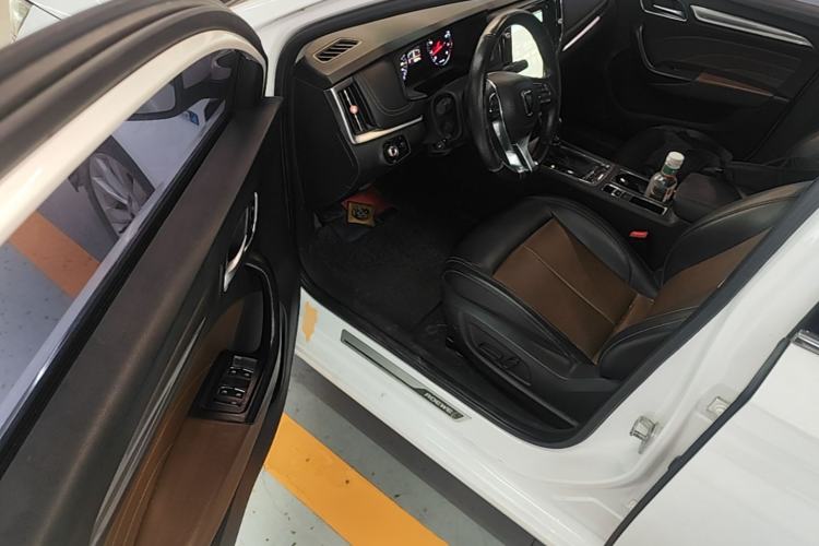 Used Roewe i6 2017 20T Automatic Internet Smart Edition Driver Seat