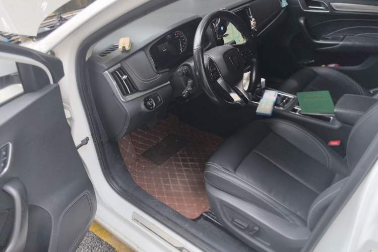 Used Roewe i6 2017 20T Automatic Internet ZhiZun Edition Driver Seat