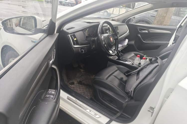 Used Roewe i6 2017 20T Automatic Internet Smart Edition Driver Seat