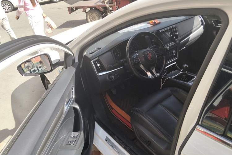 Used Roewe i6 2017 20T Manual Luxury Edition Driver Seat