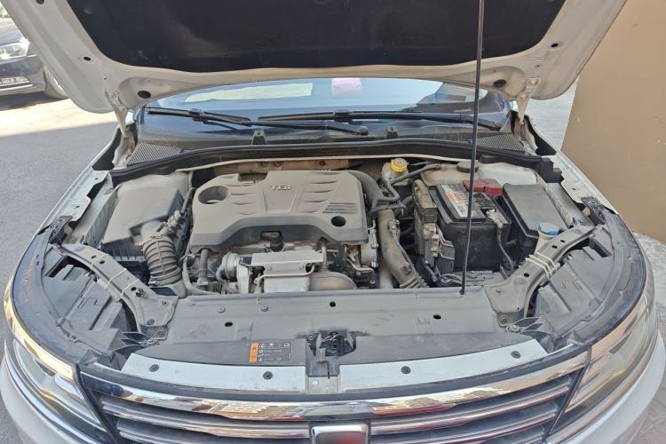 Used Roewe i6 2017 20T Manual Luxury Edition Engine Bay