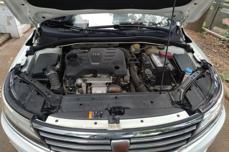 Used Roewe i6 2017 20T Automatic Internet ZhiZun Edition Engine Bay