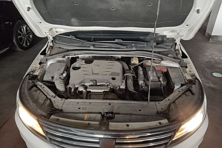 Used Roewe i6 2017 20T Automatic Flagship Edition Engine Bay