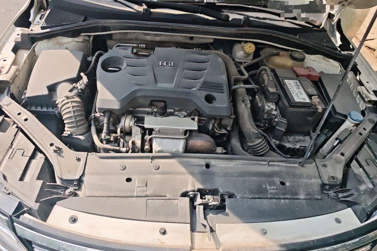 Used Roewe i6 2017 16T Automatic Flagship Edition Engine Bay