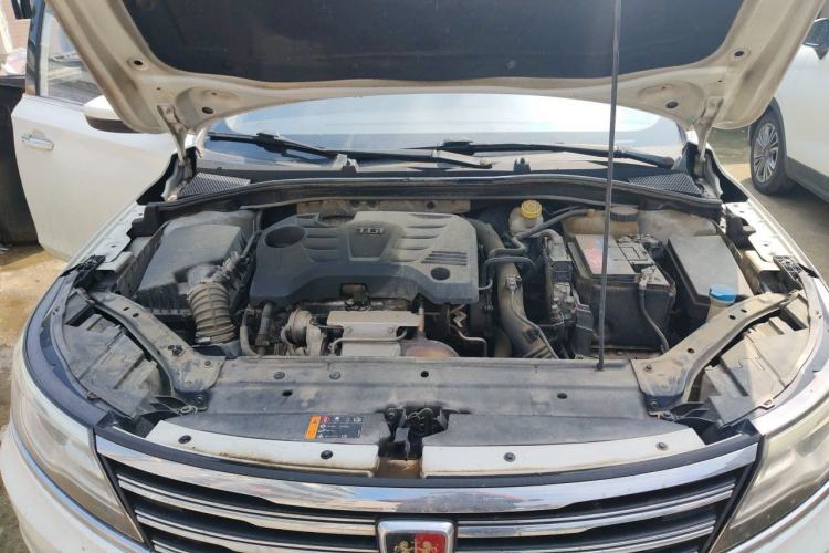 Used Roewe i6 2017 20T Automatic Internet ZhiZun Edition Engine Bay