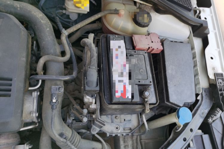 Used Roewe i6 2017 20T Automatic Internet Smart Edition Engine Bay Left