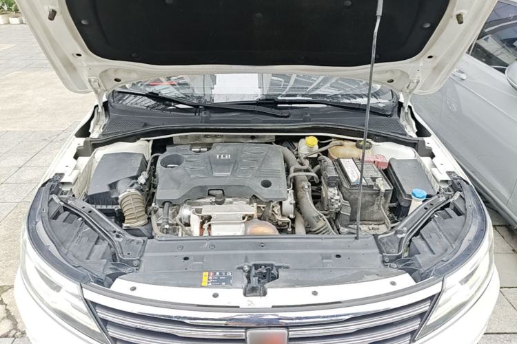 Used Roewe i6 2017 20T Automatic Flagship Edition Engine Bay