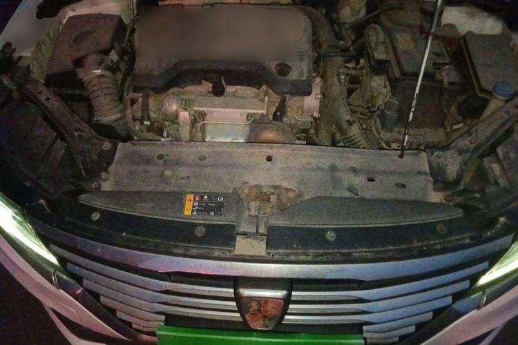 Used Roewe i6 2017 20T Automatic Internet Smart Edition Engine Bay