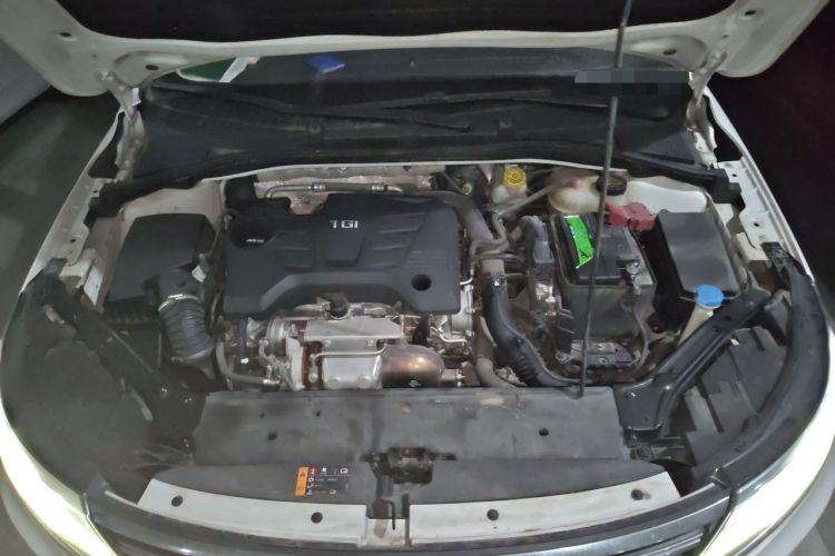 Used Roewe i6 2017 20T Automatic Internet Smart Edition Engine Bay