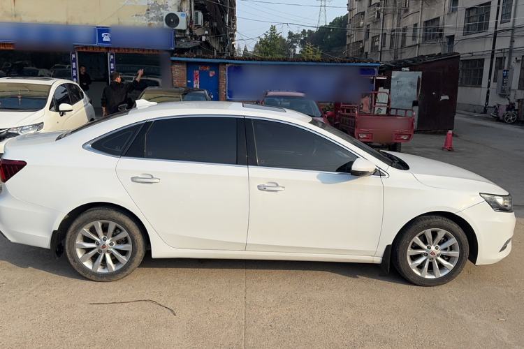 Used Roewe i6 2017 20T Automatic Internet Smart Edition Exterior 2