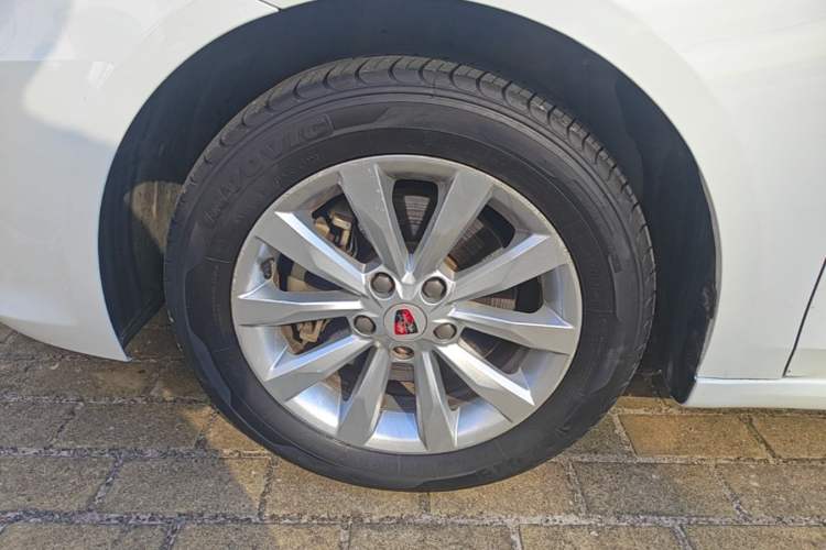 Used Roewe i6 2017 20T Automatic Internet Smart Edition Exterior 4