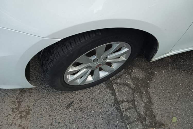 Used Roewe i6 2017 20T Manual Luxury Edition Exterior 4