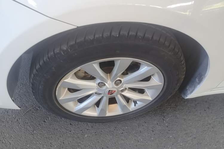 Used Roewe i6 2017 20T Automatic Flagship Edition Exterior 4