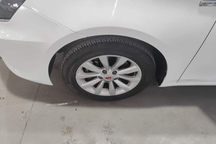Used Roewe i6 2017 20T Manual Luxury Edition Exterior 4