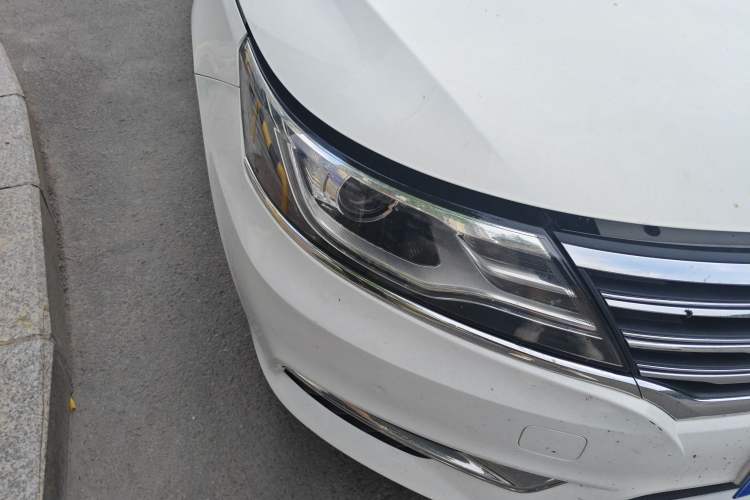 Used Roewe i6 2017 20T Manual Luxury Edition Exterior 6