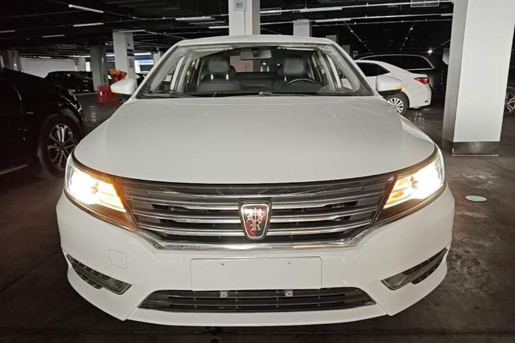 Used Roewe i6 2017 20T Automatic Flagship Edition Front