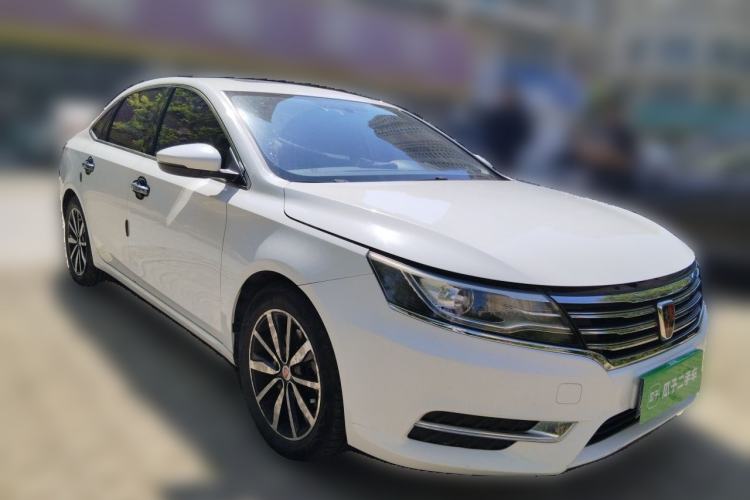 Used Roewe i6 2017 20T Automatic Internet Smart Edition Front Right 45 Deg