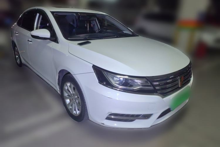 Used Roewe i6 2017 20T Automatic Internet Smart Edition Front Right 45 Deg