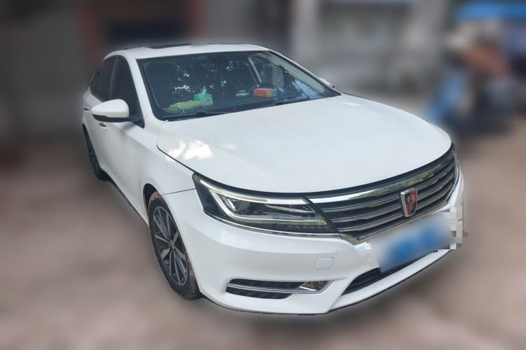 Used Roewe i6 2017 20T Automatic Internet ZhiZun Edition Front Right 45 Deg