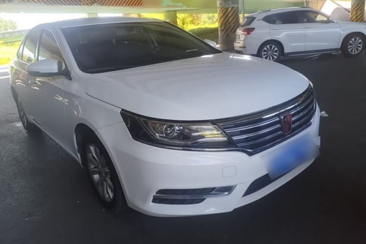 Used Roewe i6 2017 20T Automatic Flagship Edition Front Right 45 Deg