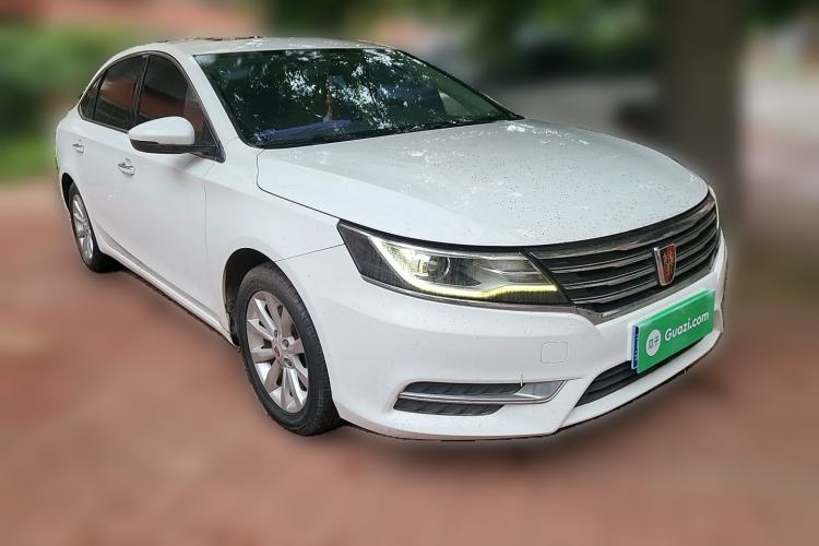 Used Roewe i6 2017 20T Automatic Internet Smart Edition Front Right 45 Deg