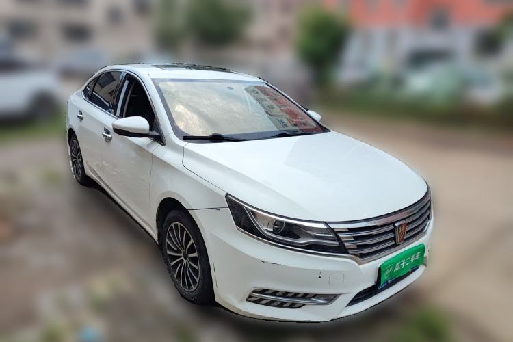 Used Roewe i6 2017 20T Automatic Internet Smart Edition Front Right 45 Deg