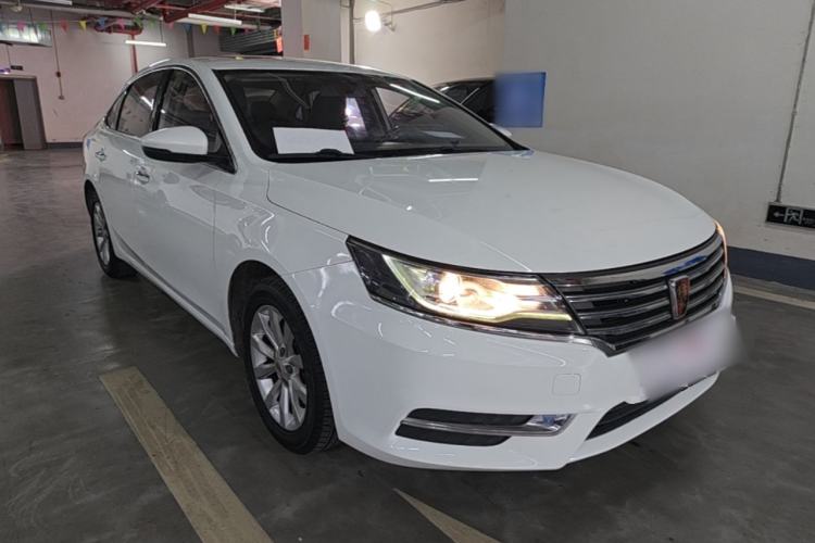 Used Roewe i6 2017 20T Automatic Flagship Edition Front Right 45 Deg