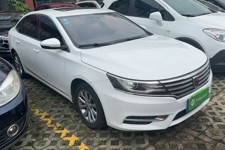 Used Roewe i6 2017 16T Manual Luxury Edition Front Right 45 Deg