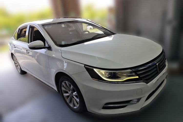 Used Roewe i6 2017 20T Automatic Internet Smart Edition Front Right 45 Deg