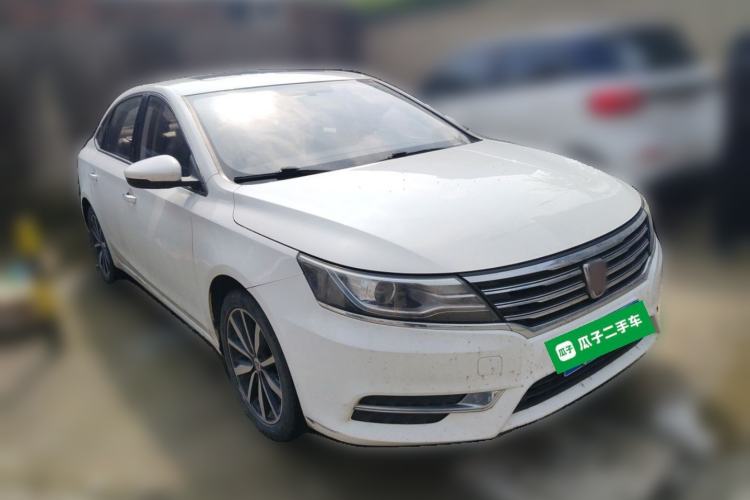 Used Roewe i6 2017 20T Automatic Internet ZhiZun Edition Front Right 45 Deg