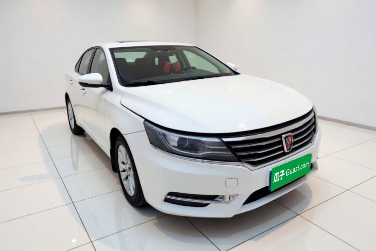 Used Roewe i6 2017 20T Automatic Internet Smart Edition Front Right 45 Deg