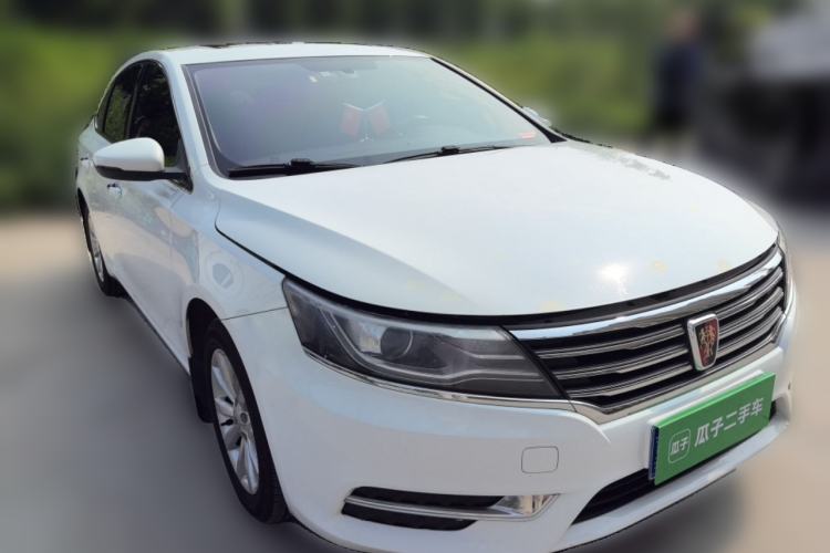 Used Roewe i6 2017 20T Automatic Internet Smart Edition Front Right 45 Deg
