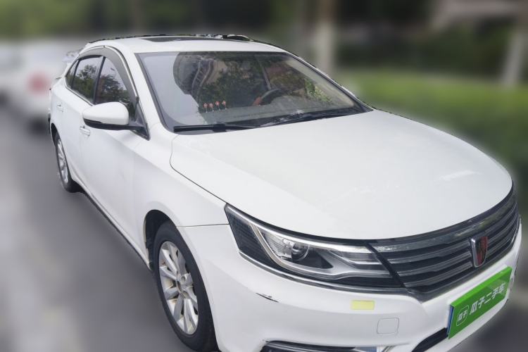 Used Roewe i6 2017 20T Automatic Flagship Edition Front Right 45 Deg
