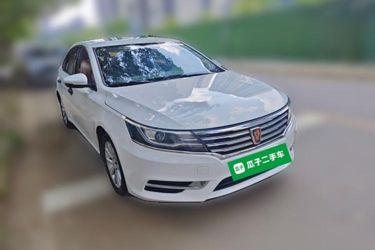 Used Roewe i6 2017 20T Automatic Internet Smart Edition Front Right 45 Deg