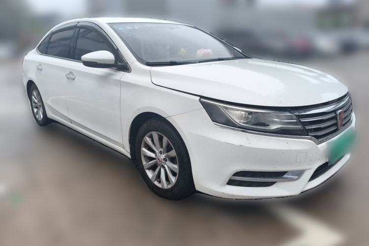 Used Roewe i6 2017 20T Automatic Internet Smart Edition Front Right 45 Deg