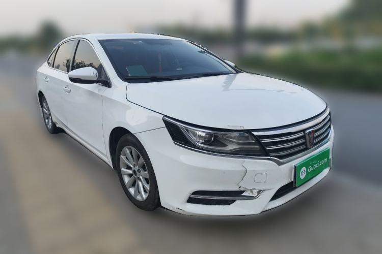 Used Roewe i6 2017 20T Automatic Internet Smart Edition Front Right 45 Deg