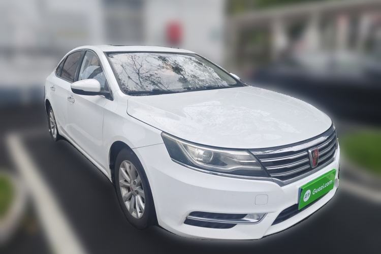 Used Roewe i6 2017 20T Automatic Internet Smart Edition Front Right 45 Deg