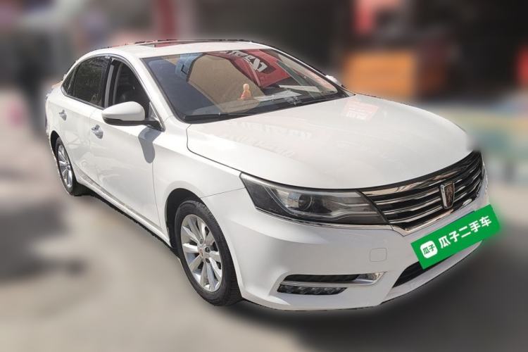 Used Roewe i6 2017 20T Manual Luxury Edition Front Right 45 Deg