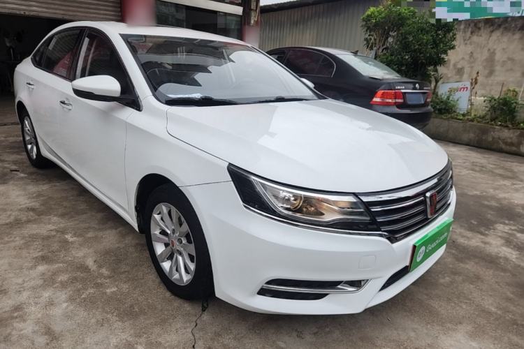 Used Roewe i6 2017 20T Automatic Internet Smart Edition Front Right 45 Deg