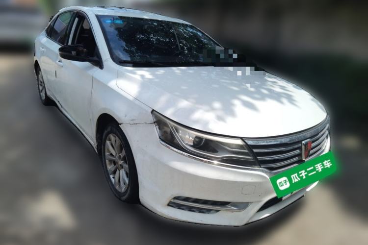 Used Roewe i6 2017 20T Manual Luxury Edition Front Right 45 Deg
