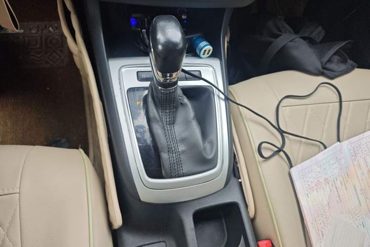 Used Roewe i6 2017 16T Automatic Flagship Edition Gear Lever